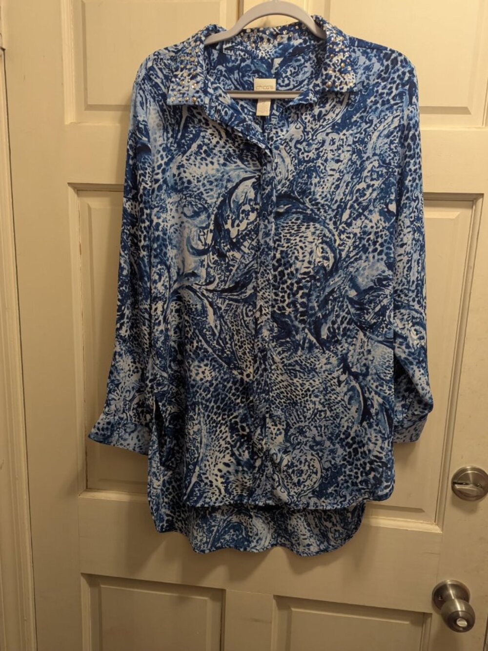 Tunic top Chico's size 2/Large Blue/white embellished on collar